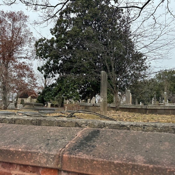12/16/2023にBlue H.がOakland Cemeteryで撮った写真
