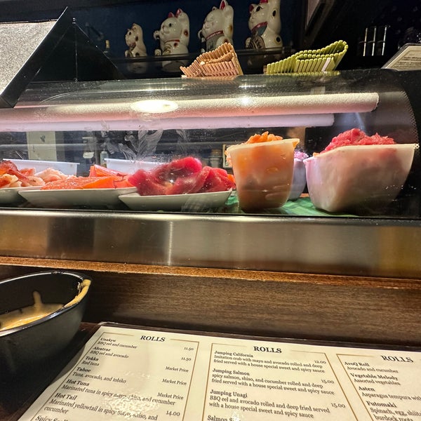 11/17/2022 tarihinde Blue H.ziyaretçi tarafından Ryoko&#39;s Japanese Restaurant &amp; Bar'de çekilen fotoğraf