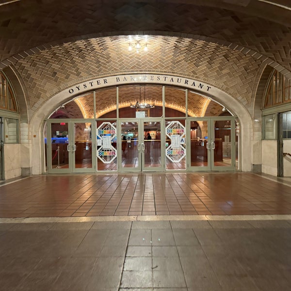 11/27/2023 tarihinde Blue H.ziyaretçi tarafından Grand Central Oyster Bar'de çekilen fotoğraf