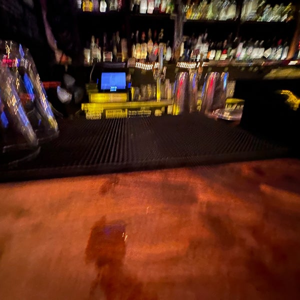 12/4/2022 tarihinde Blue H.ziyaretçi tarafından Madrone Art Bar'de çekilen fotoğraf