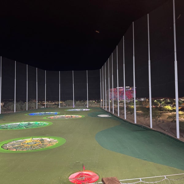 Foto scattata a Topgolf da Blue H. il 11/8/2023