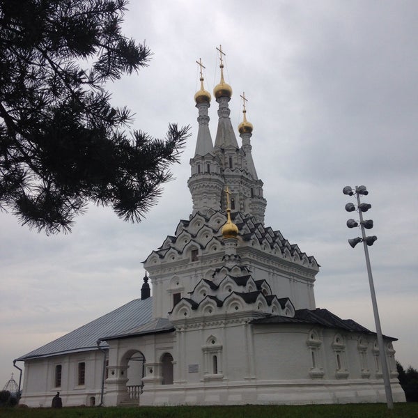 Одигитриевская церковь вязьма. Трехшатровая Церковь в Вязьме. Одигитриевская Церковь. План Одигитриевской церкви Вязьма. Дом Шамиля Одигитриевская Церковь.