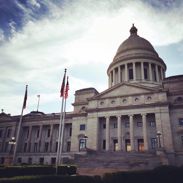 Foto diambil di Arkansas State Capitol oleh Songsong Z. pada 8/29/2020
