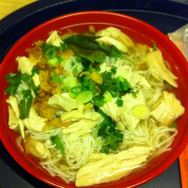 รูปภาพถ่ายที่ Boi Noodles โดย Kathryn L. เมื่อ 1/30/2013