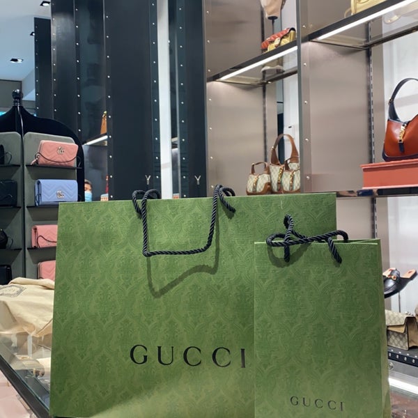 retirarse Desesperado católico Fotos en Gucci - Boutique en Castellana