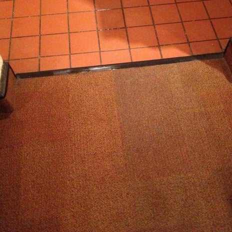 11/22/2013에 Tom R.님이 DBS Carpet &amp; Floor Care에서 찍은 사진