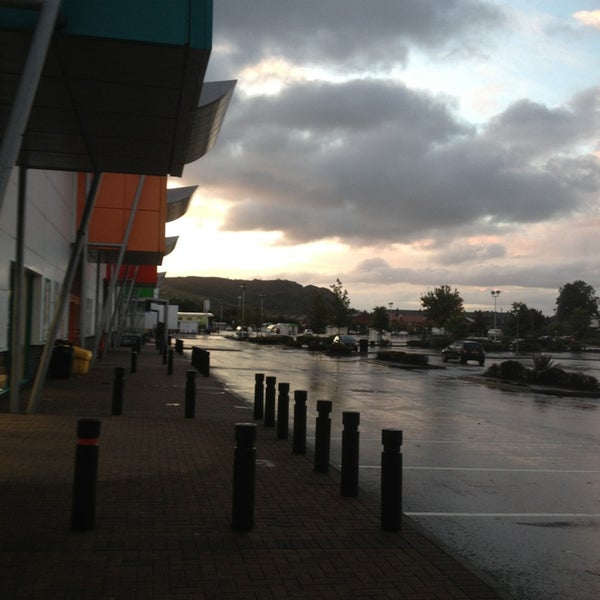 Asda West Dunbartonshire, West Dunbartonshire