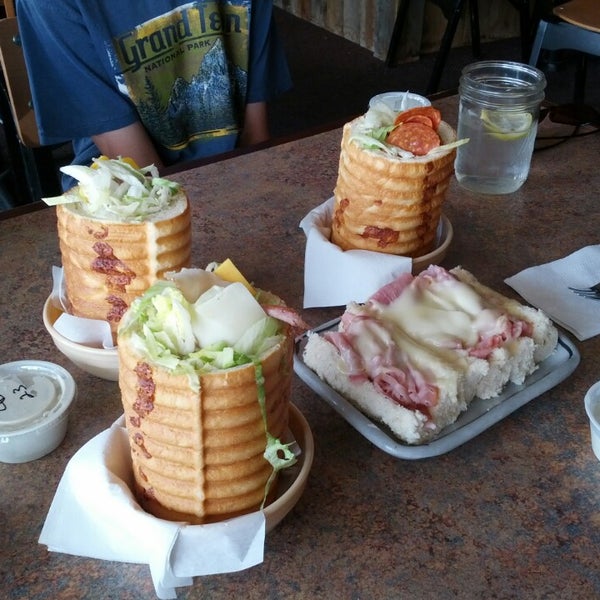 Staggering Ox Sandwich Place in Helena