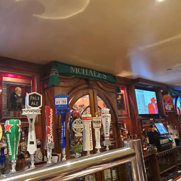 5/7/2022 tarihinde Lauren M.ziyaretçi tarafından McHale&#39;s Bar &amp; Grill'de çekilen fotoğraf