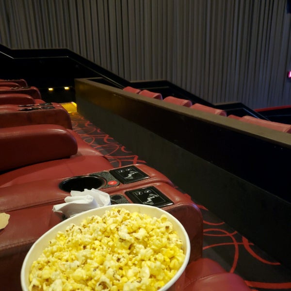 AMC Palisades Center 21 Movie Theater in West Nyack