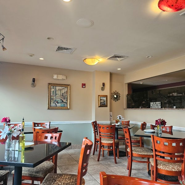 Hollywood Pizza Fairfield, NJ