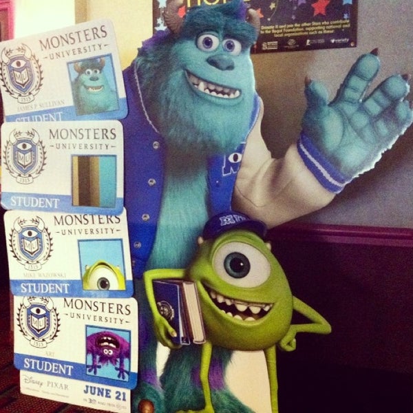 Regal Ua Breckenridge Movie Theater In West Markham