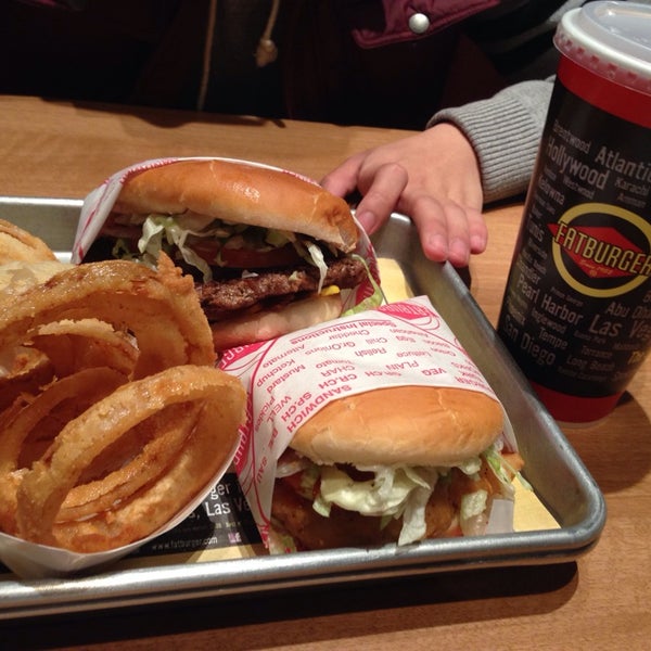 Photo taken at Fatburger by Jessica G. on 3/1/2014