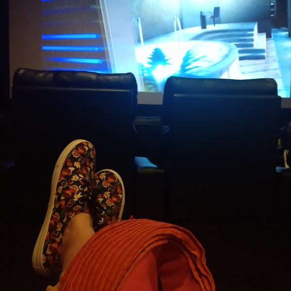Regal UA Grant Plaza Movie Theater in Bustleton