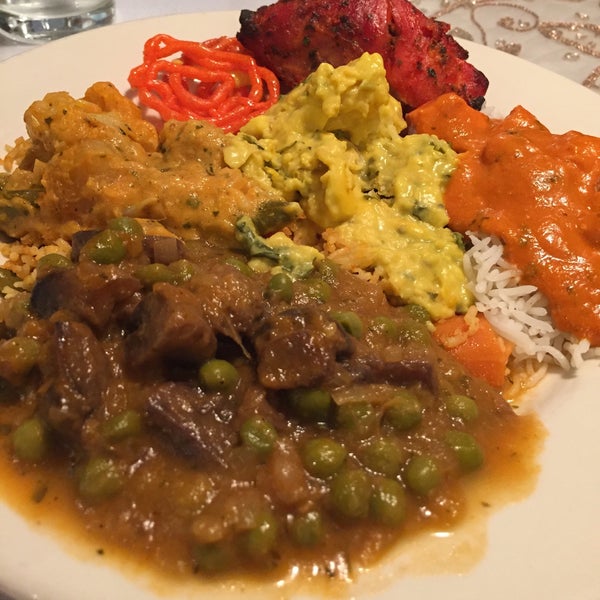 Photo taken at New Taste of India by Becky E. on 3/27/2015