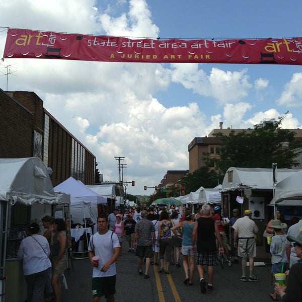 Ann Arbor Art Fair (Now Closed) Street Fair in Ann Arbor