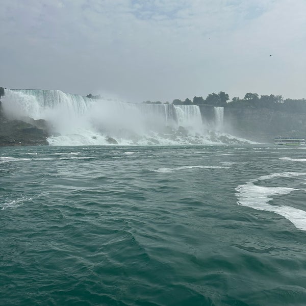 Foto diambil di Hornblower Niagara Cruises oleh G 🇺🇸 pada 6/30/2023