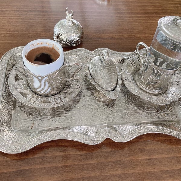 Das Foto wurde bei Kasr-ı Ala Restaurant von Özgür am 8/28/2020 aufgenommen