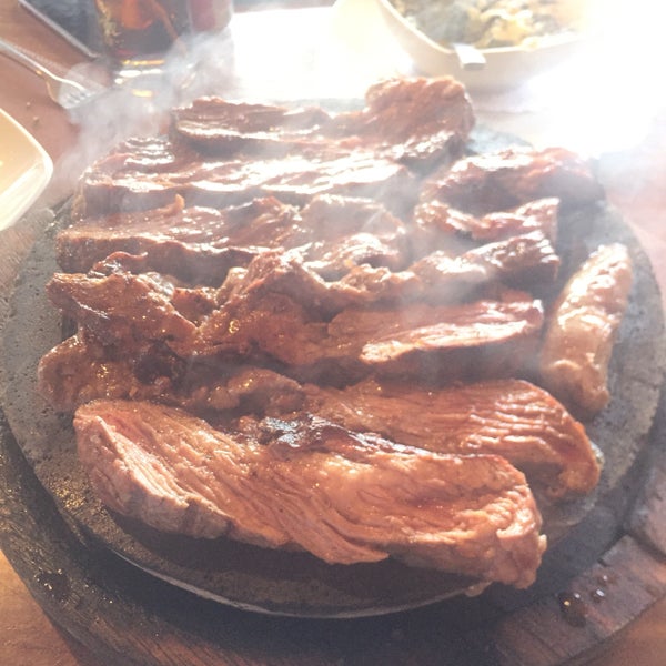 6/14/2017 tarihinde Fernando C.ziyaretçi tarafından Asador La Vaca Argentina'de çekilen fotoğraf