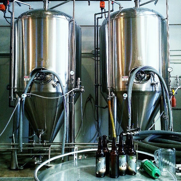 5/26/2013에 Lester A.님이 Rough Draft Brewing Company에서 찍은 사진