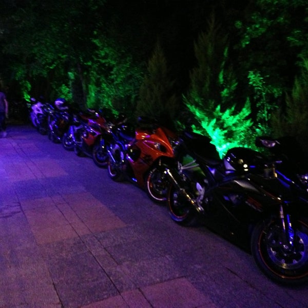 6/28/2013에 Moto A.님이 Marina Park Cafe &amp; Restaurant에서 찍은 사진