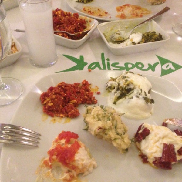 Foto diambil di Kalispera Restaurant oleh Nezihi K. pada 9/21/2013