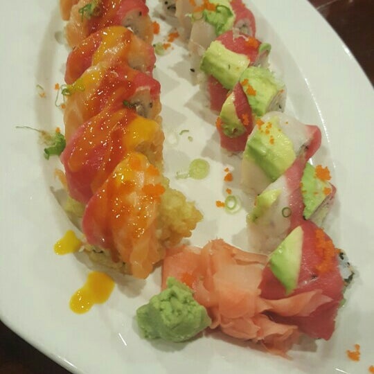 Снимок сделан в Thai Taco Sushi Bar &amp; Grill пользователем Ashley M. 4/16/2016