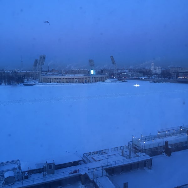 2/21/2018 tarihinde Irina R.ziyaretçi tarafından Courtyard St. Petersburg Vasilievsky'de çekilen fotoğraf