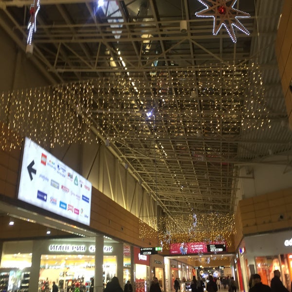 12/15/2015 tarihinde Lilya A.ziyaretçi tarafından MEGA Mall'de çekilen fotoğraf