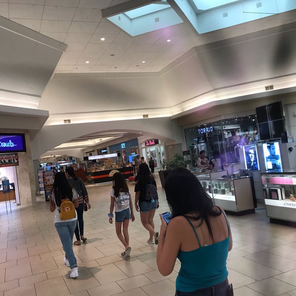 8/6/2019에 cambizes s.님이 Mall del Norte에서 찍은 사진