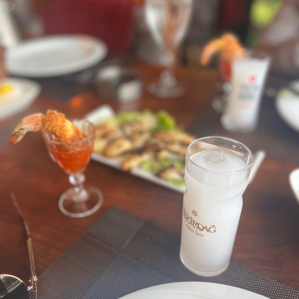 Photo taken at İskele Restaurant by HÜLYABAYSAL on 10/5/2022
