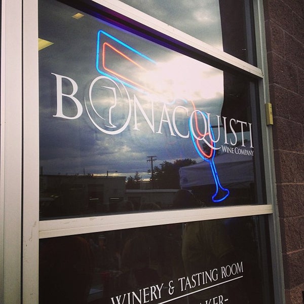 Das Foto wurde bei Bonacquisti Wine Company von Keep it I. am 7/13/2013 aufgenommen