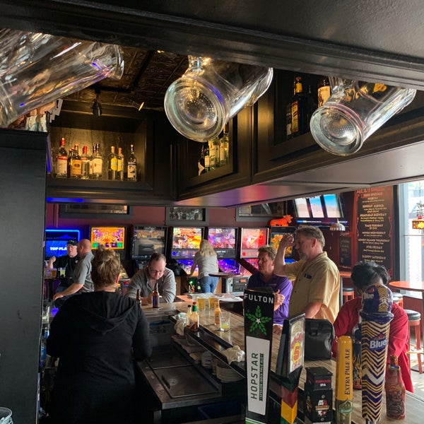 Das Foto wurde bei Mortimer&#39;s Bar and Restaurant von Ian C. am 5/31/2019 aufgenommen