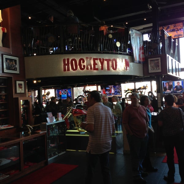 Photo taken at Hockeytown Cafe by Brandon C. on 5/3/2013
