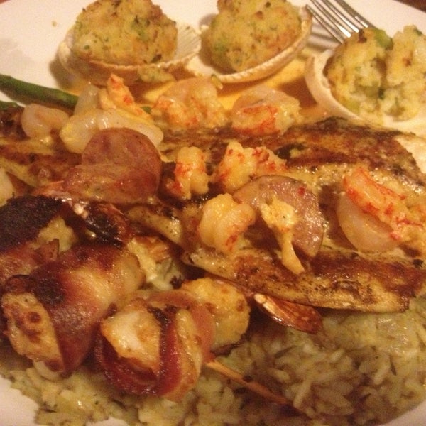 Joe's Crab Shack (Now Closed) Seafood Restaurant in Indianapolis