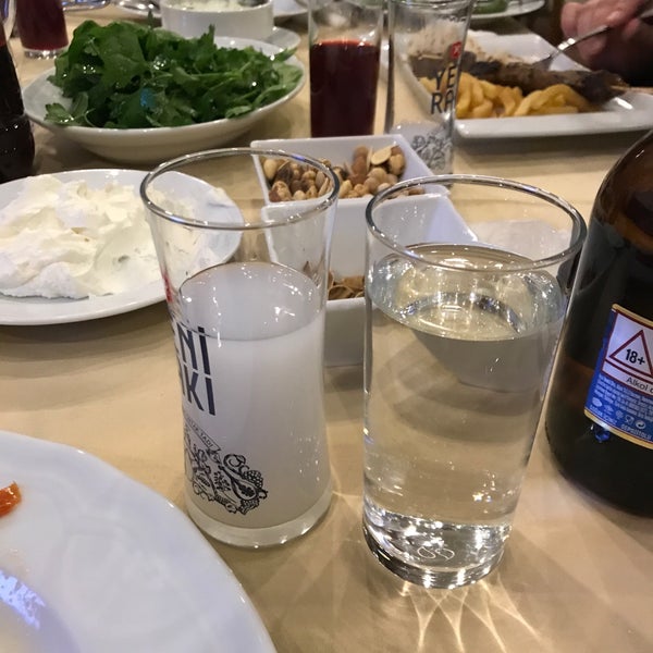 Foto diambil di Kilpa Otel ve Restaurant oleh Alkan H. pada 3/5/2018