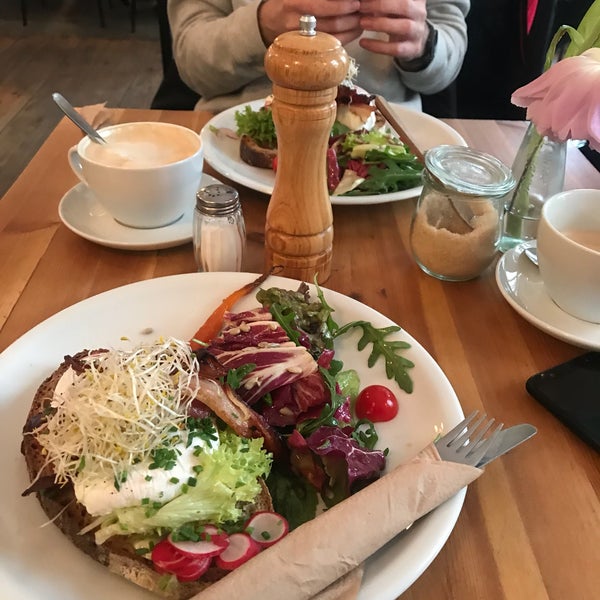 3/4/2019 tarihinde Elena M.ziyaretçi tarafından Neumanns Café'de çekilen fotoğraf