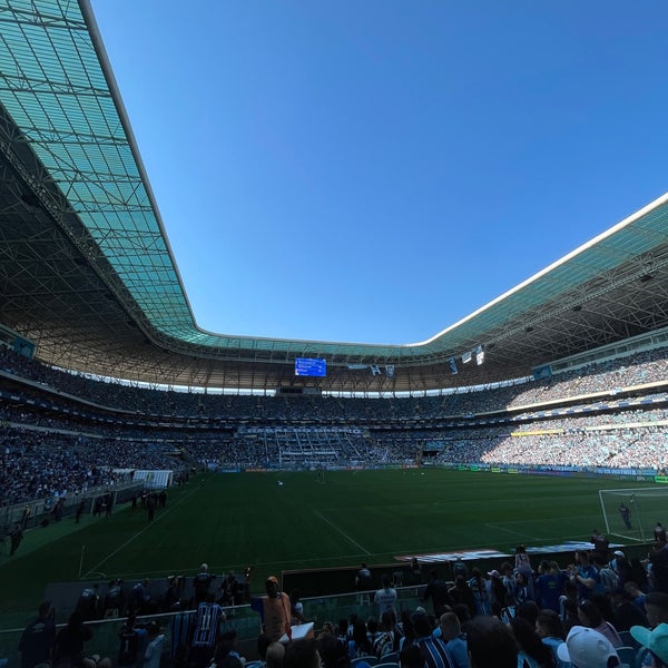 Foto tirada no(a) Arena do Grêmio por Flávio N. em 8/21/2022