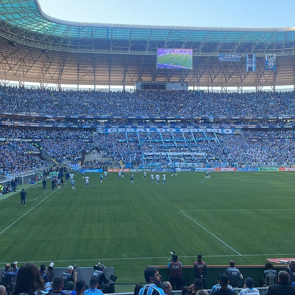 Foto diambil di Arena do Grêmio oleh Flávio N. pada 8/21/2022