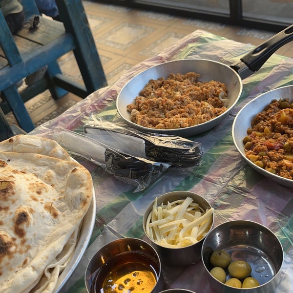 Foto scattata a Emmawash Traditional Restaurant | مطعم اموش da Ali ♋. il 12/20/2022