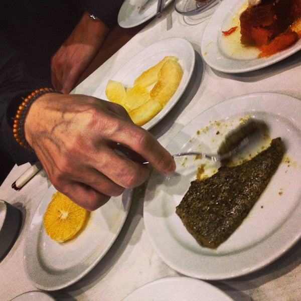 Photo taken at Adanalı Hasan Kolcuoğlu Restaurant by Fisun Ç. on 11/14/2013