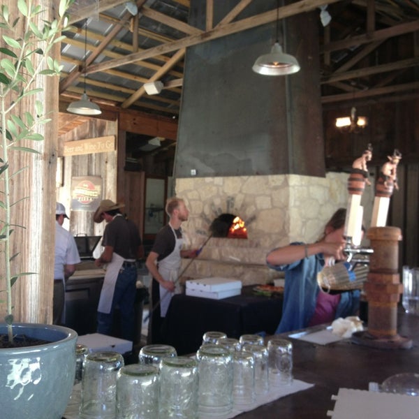 Stanley's Farmhouse Pizza 13187 Fitzhugh Rd