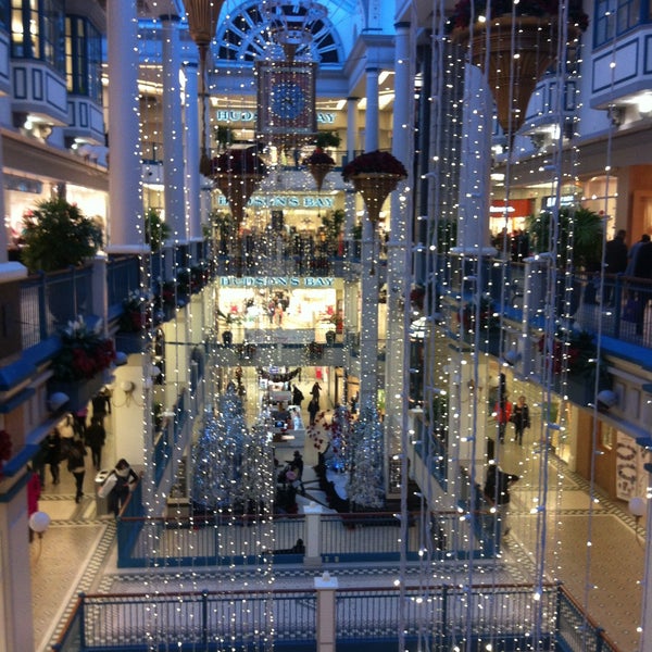 12/23/2014 tarihinde Prem B.ziyaretçi tarafından The Bay Centre'de çekilen fotoğraf