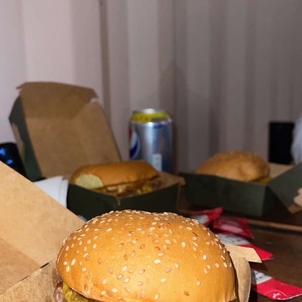 Photo taken at Army Burger by 𝐹 on 3/17/2022