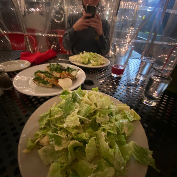 Foto diambil di Tappo Restaurant oleh Gabbie S. pada 10/10/2021