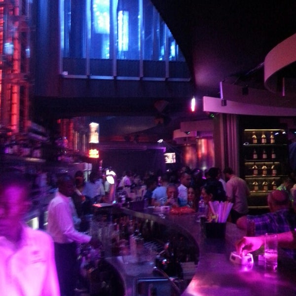 Бар 2х2 бендеры. 2д ресторан. Паб 2 2 сретенка. Керамит юнивёрс стандофф2. Osu bar.