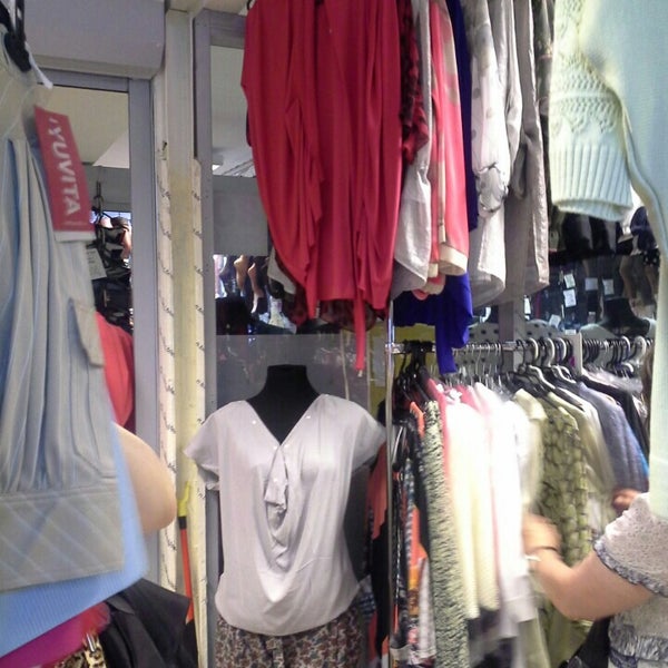 Апраксин двор санкт-петербург. Апраксин одежда. Апраксин двор в питере. Апраксин одежда. Апраксин двор, санкт-петербург, садовая улица, 28-30к23.