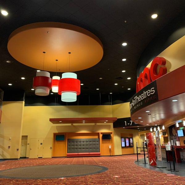 AMC Dinein Theatres Esplanade 14 Movie Theater in Camelback East