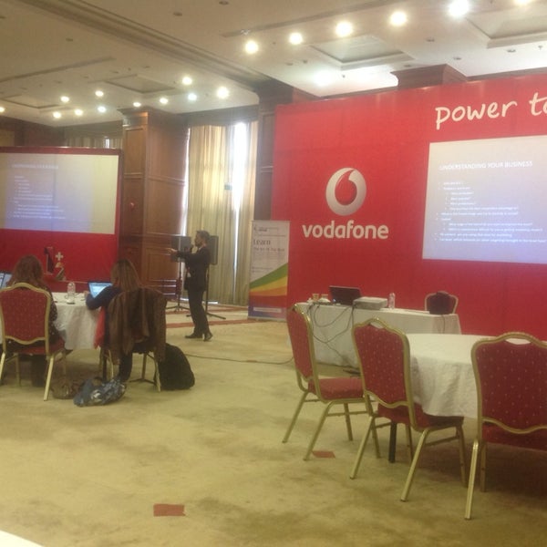 Vodafone egypt тарифы. Vodafone egypt. Водафон египет. Водафон офис каир. Водафон египет.