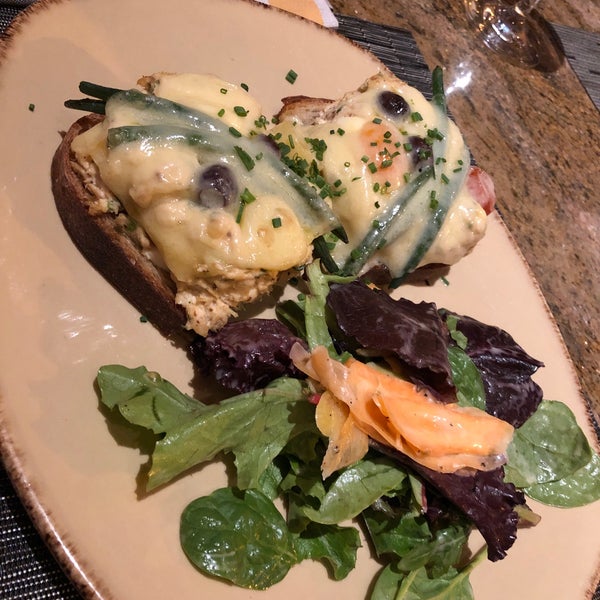 Photo taken at Pierrot Gourmet by A✨ on 7/5/2019